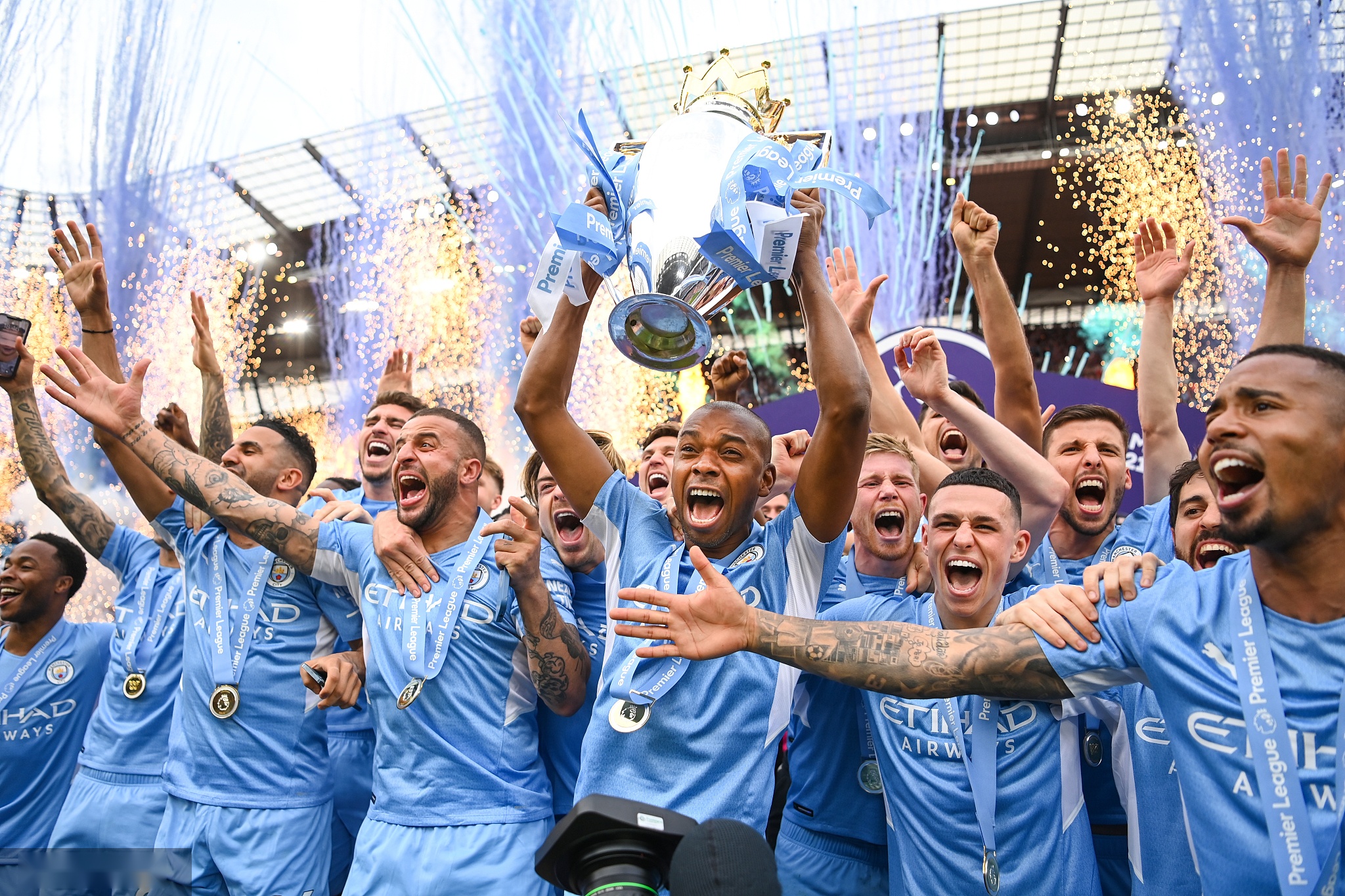 球员之间的 球员之间的