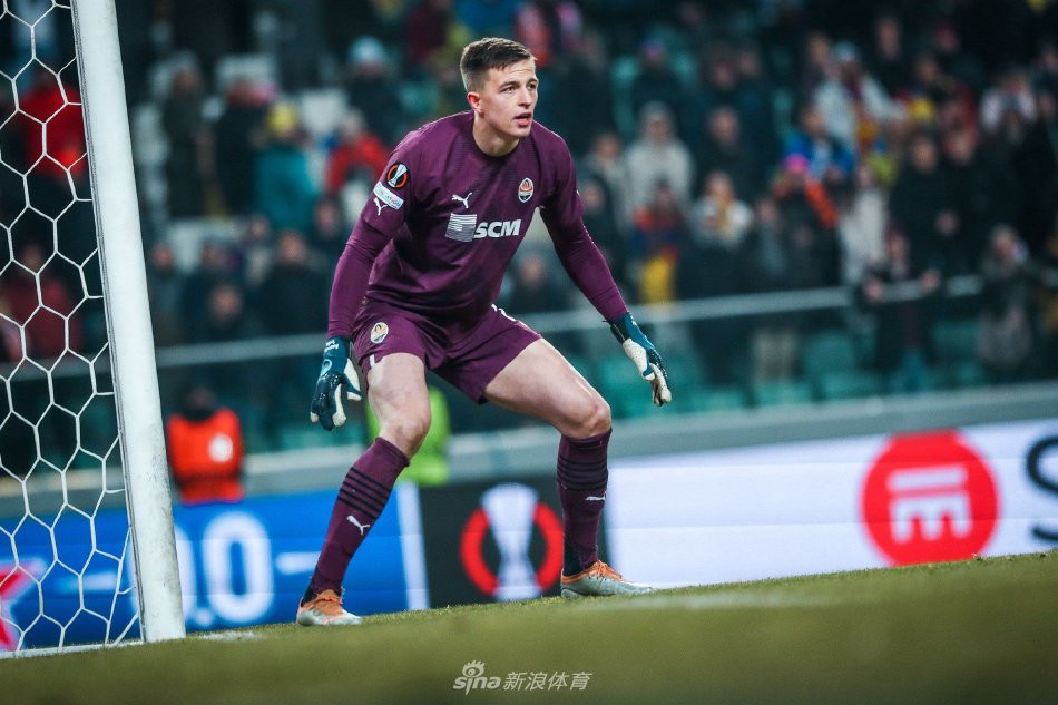 以确保他的 以确保他的