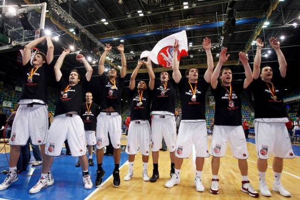 新秀赛季便 新秀赛季便