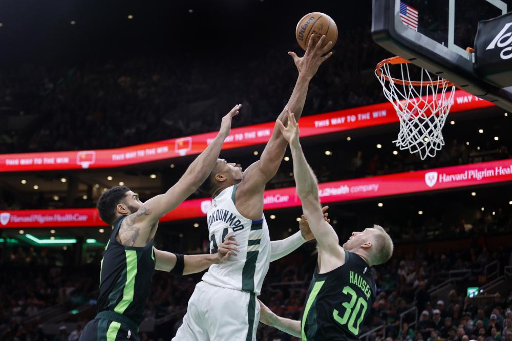 球迷们热切 球迷们热切